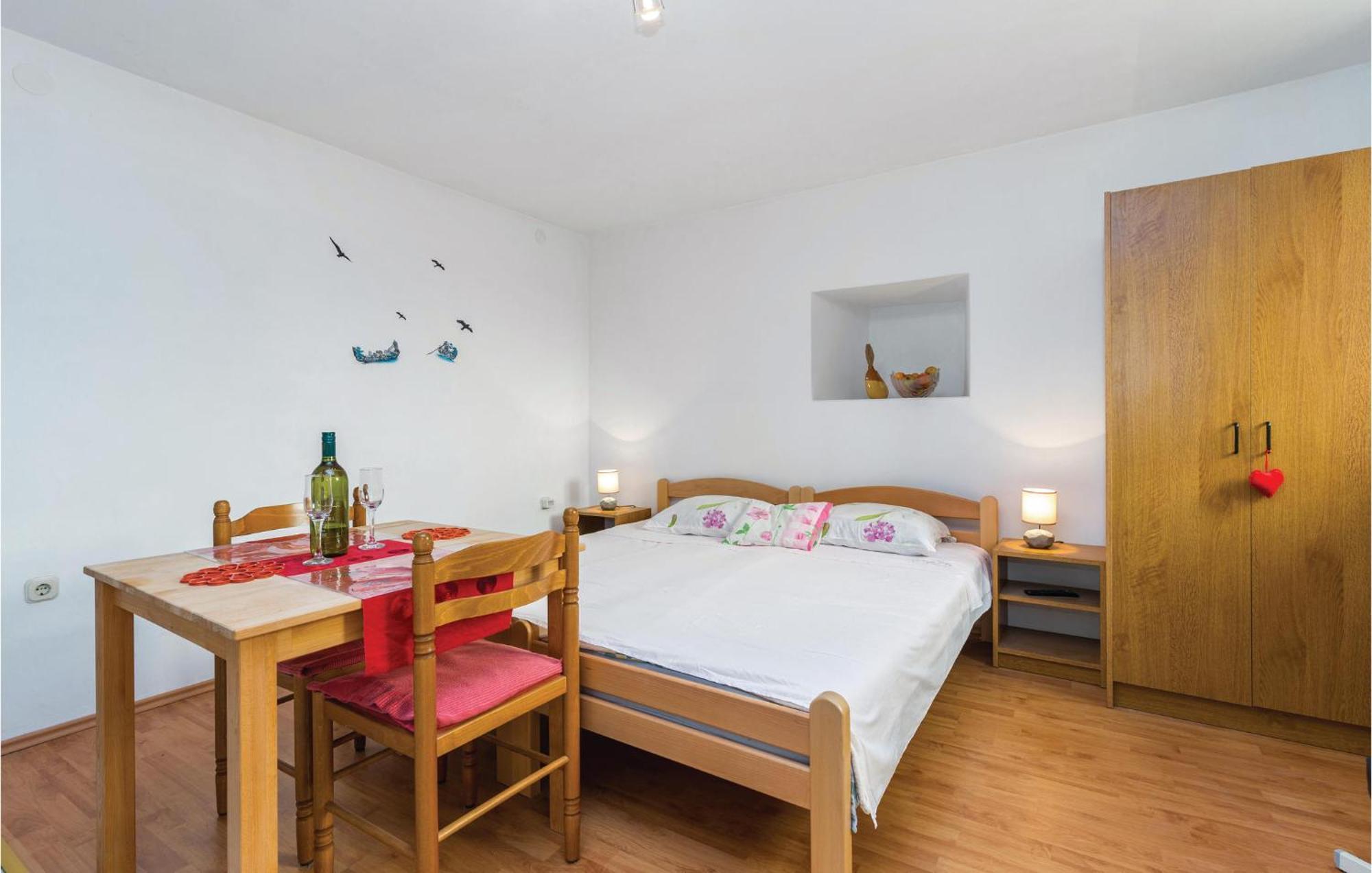 Stunning Apartment In Bakar With Kitchen Esterno foto